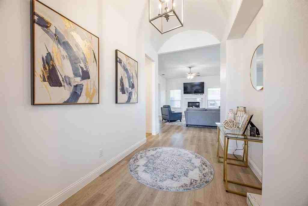 2318 Sheppards Ln - Photo 5 of 35