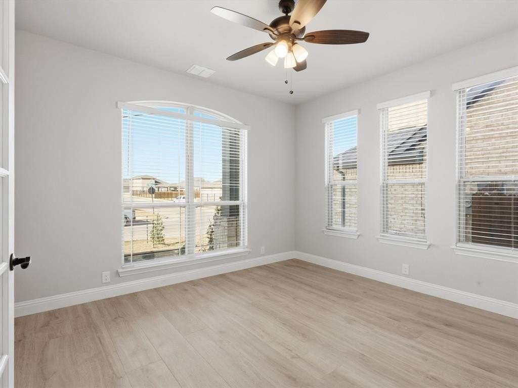 624 Pawprint Holw - Photo 7 of 40