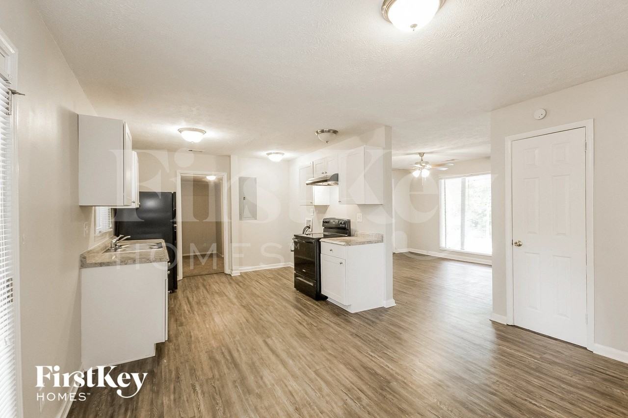 5233 Maple Valley Rd Sw - Photo 4 of 15