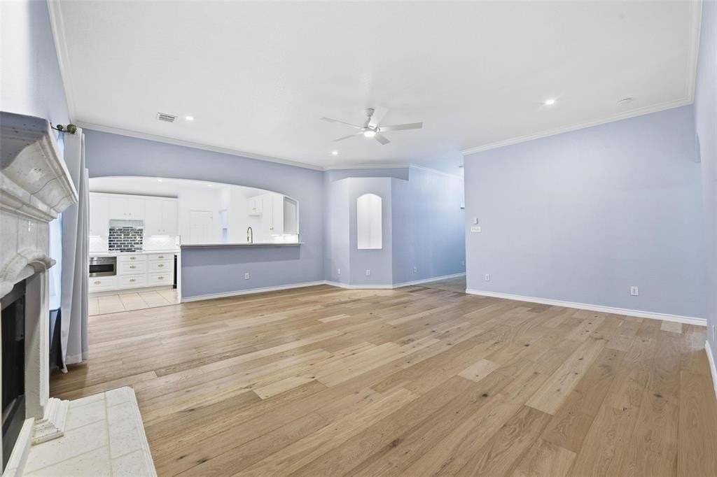 835 Evergreen Ln - Photo 6 of 35