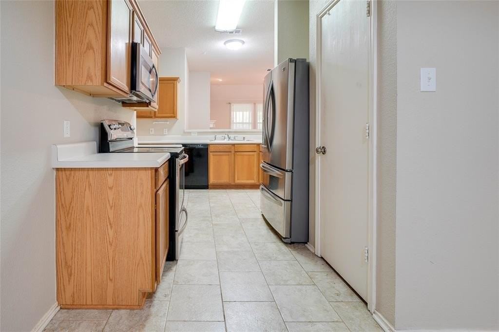 364 Bayberry Dr - Photo 7 of 22