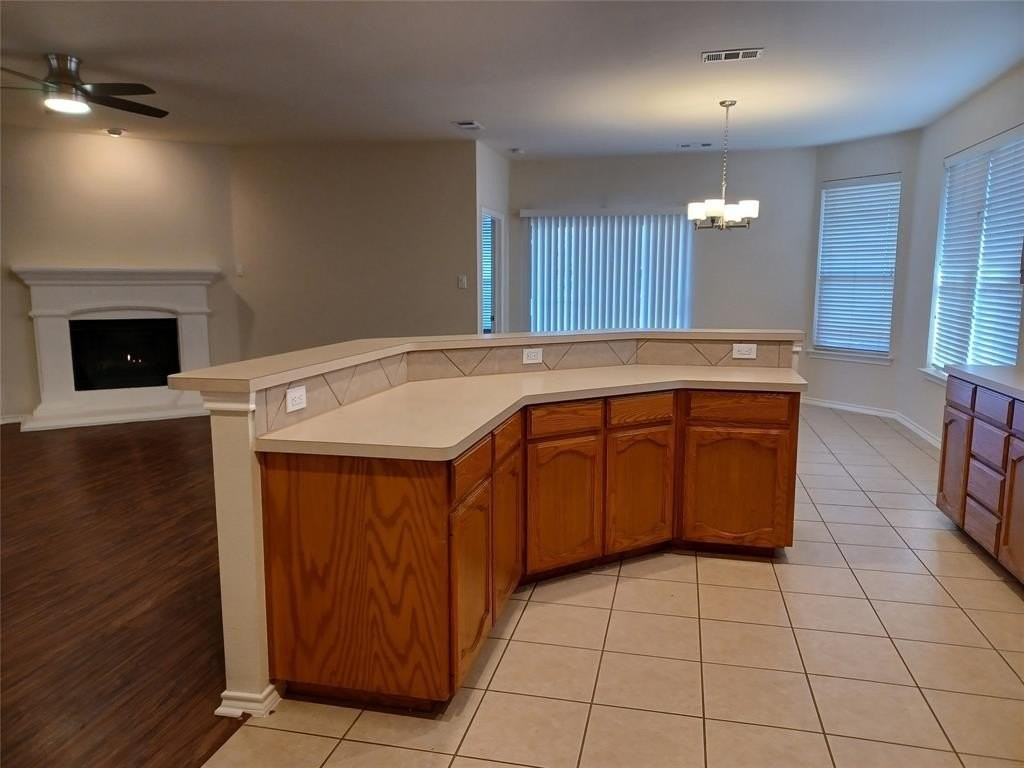 705 Crownpoint Ln - Photo 7 of 14