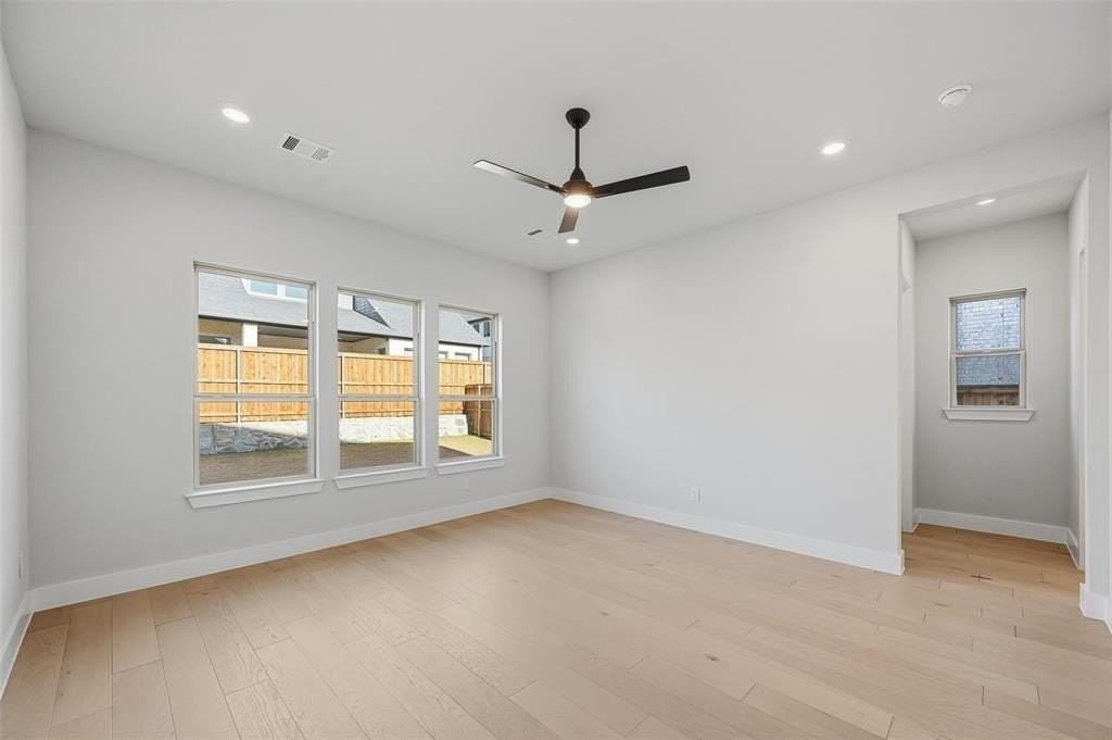 9239 Pavonia Ln - Photo 6 of 11