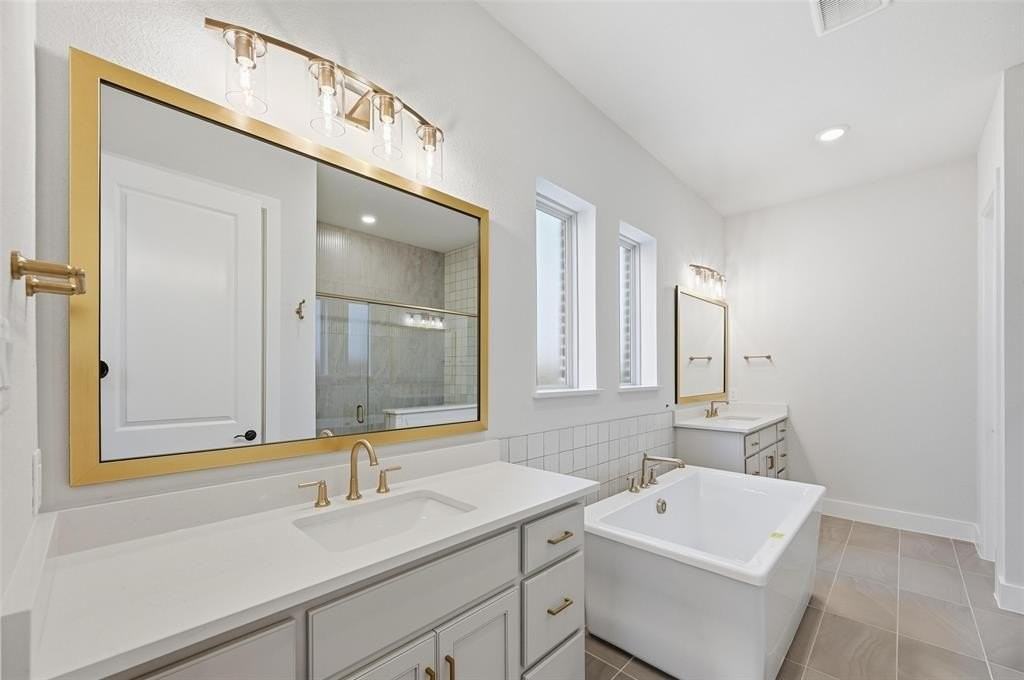 9239 Pavonia Ln - Photo 7 of 11