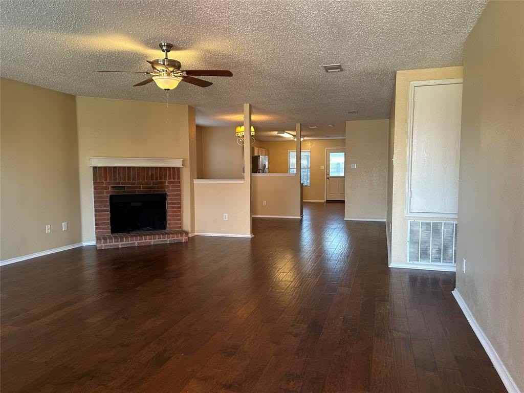 9105 Delano Ct - Photo 3 of 20