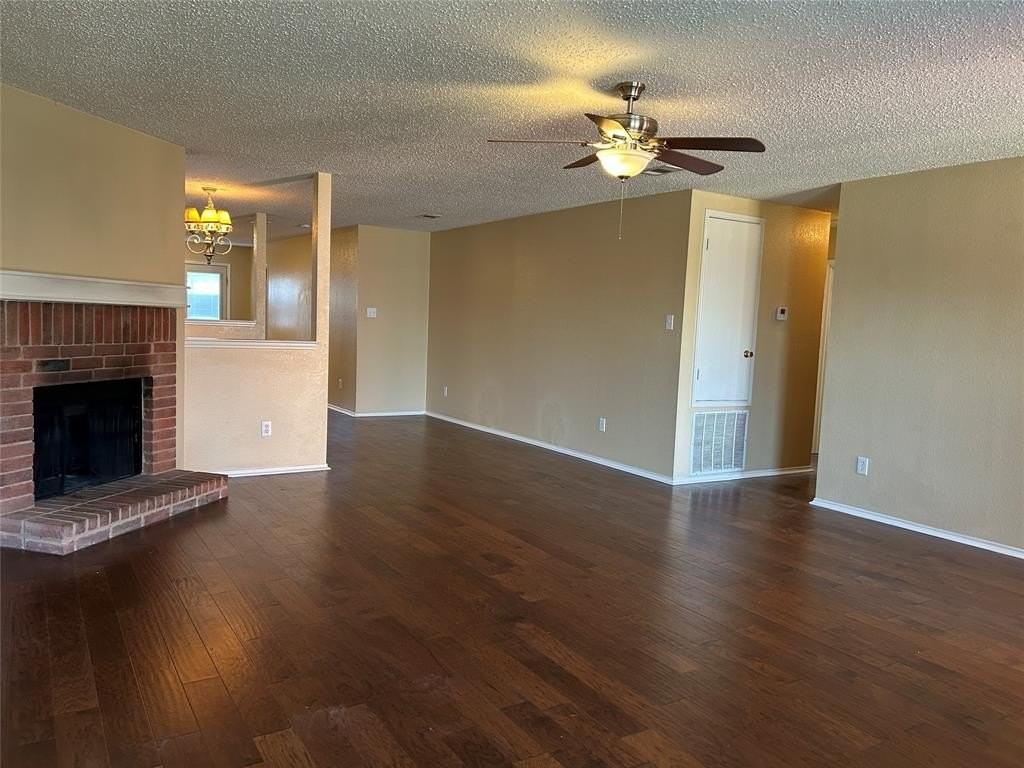 9105 Delano Ct - Photo 4 of 20