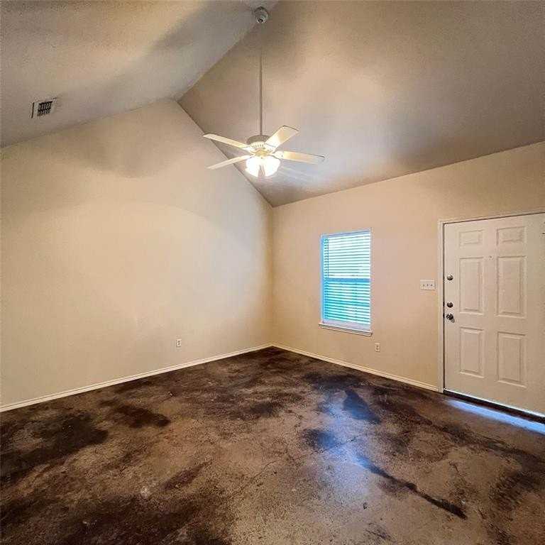 102 Lindas Creek Ln - Photo 2 of 15