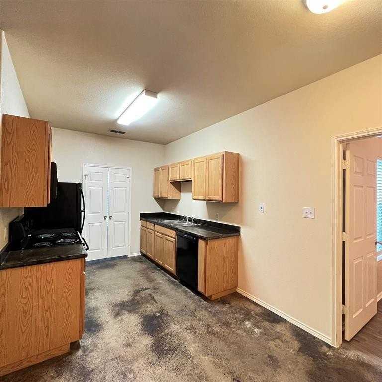 102 Lindas Creek Ln - Photo 5 of 15