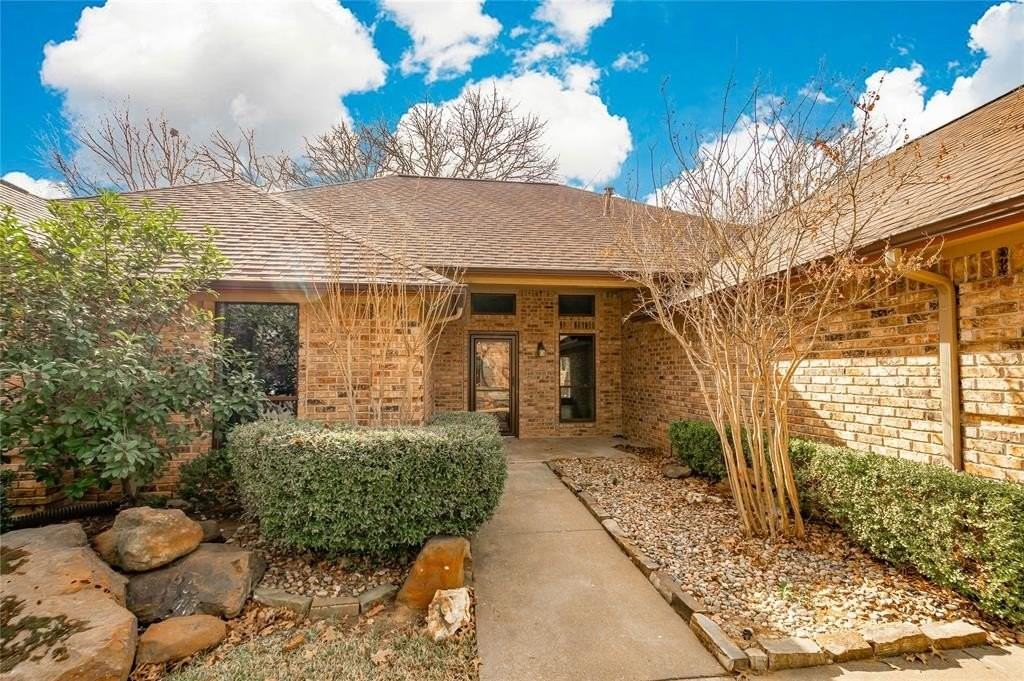 1520 Southfork Dr - Photo 4 of 34