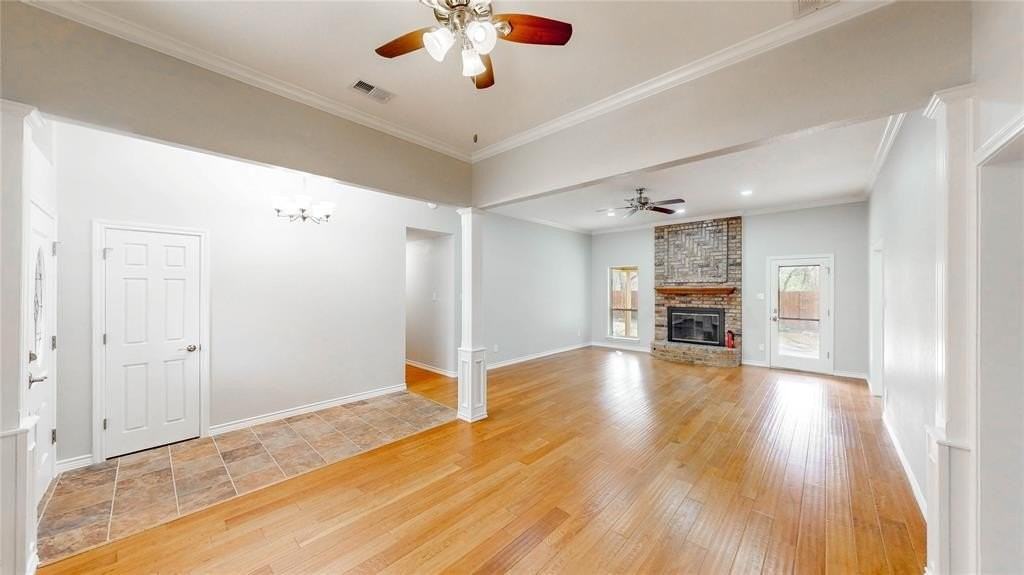 1520 Southfork Dr - Photo 7 of 34