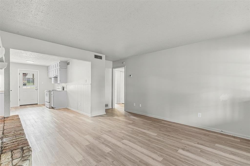 2530 E Us Highway 377 #20 - Photo 7 of 16