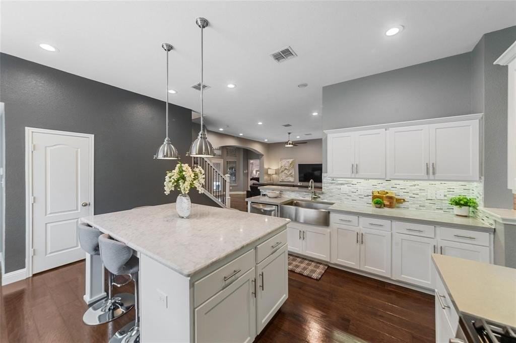 1551 Crystal Pass - Photo 4 of 27