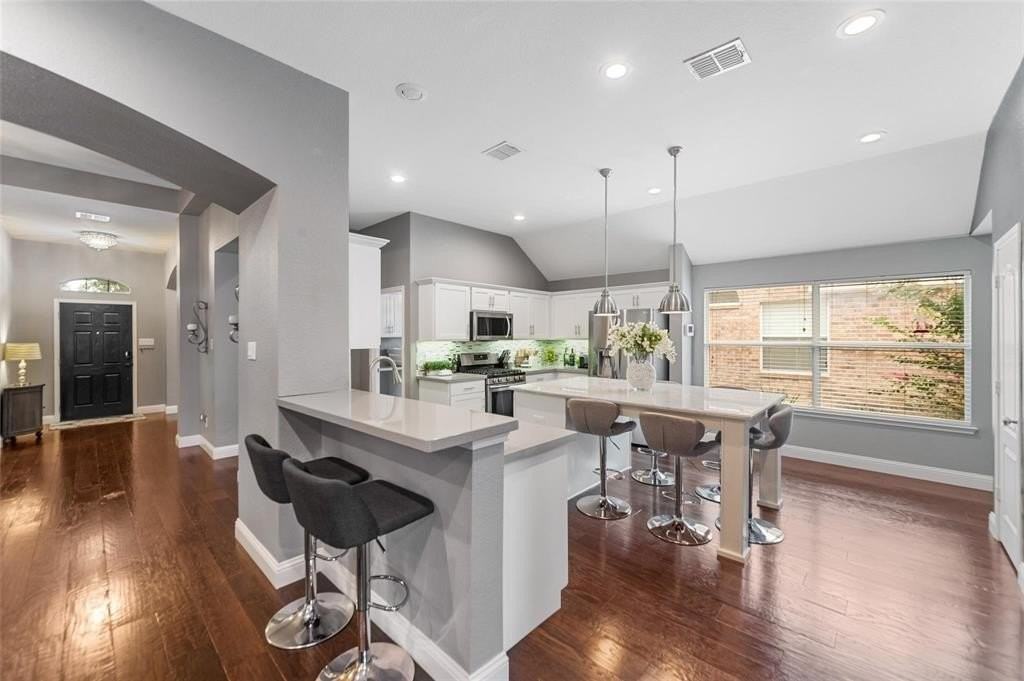 1551 Crystal Pass - Photo 5 of 27