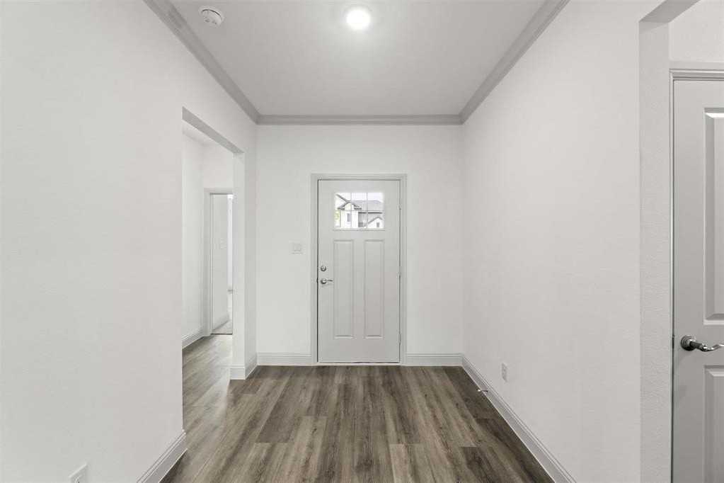 544 Oak Creek Dr - Photo 3 of 24