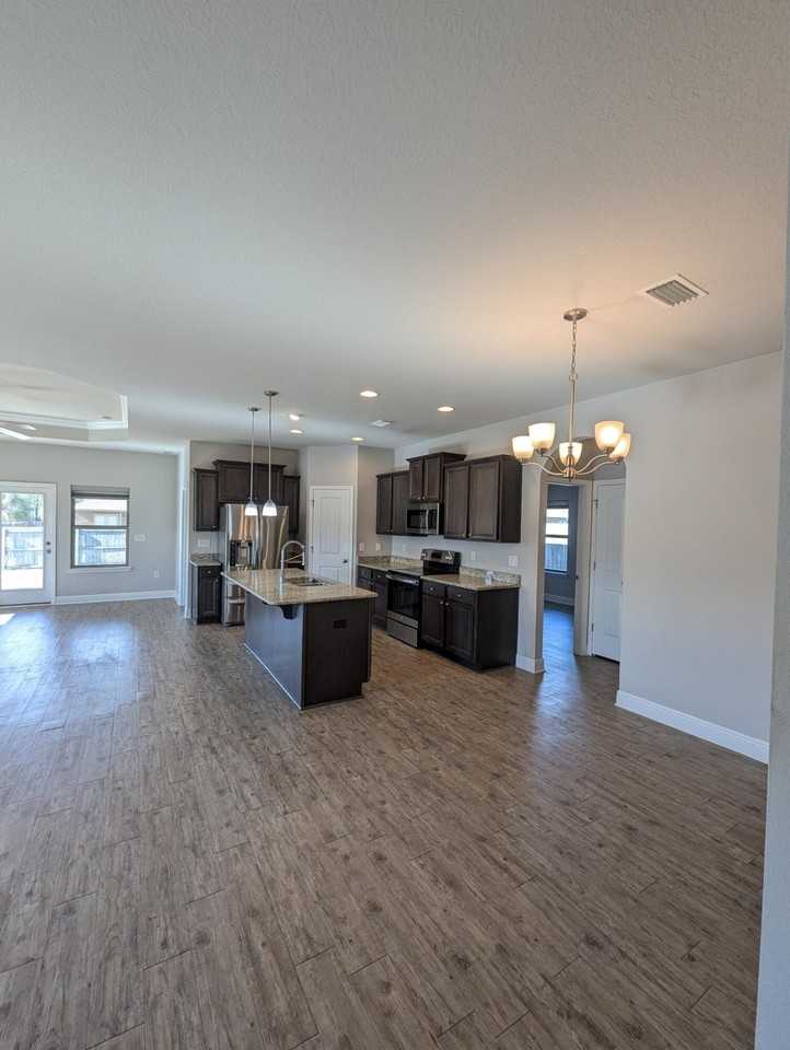 1681 Waterford Sound Blvd - Photo 3 of 25