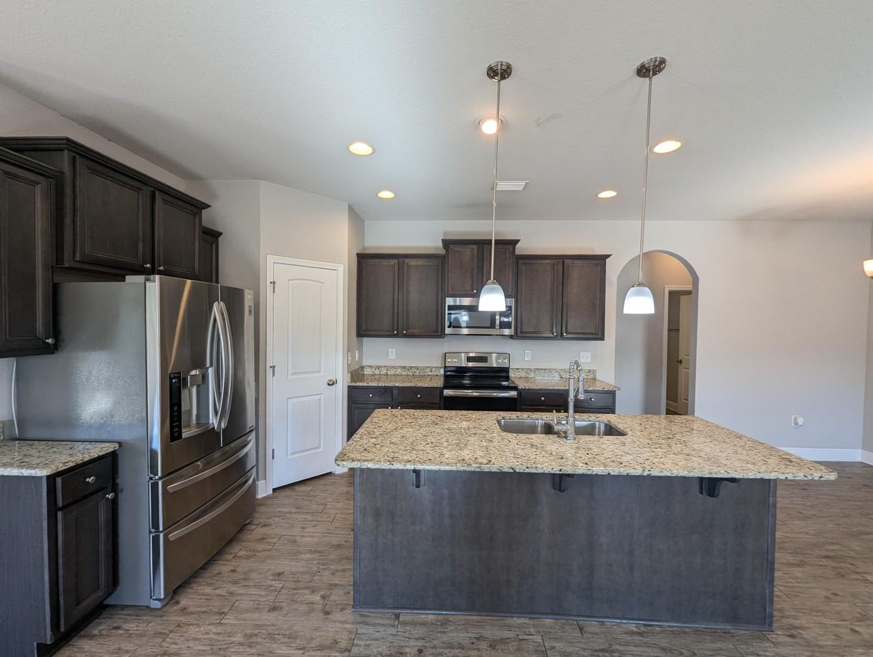 1681 Waterford Sound Blvd - Photo 5 of 25