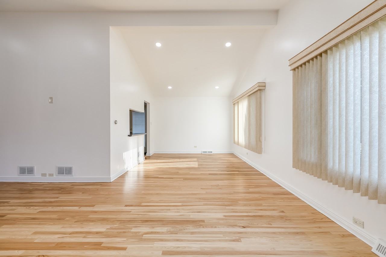 8606 Lillibet Ter - Photo 5 of 36