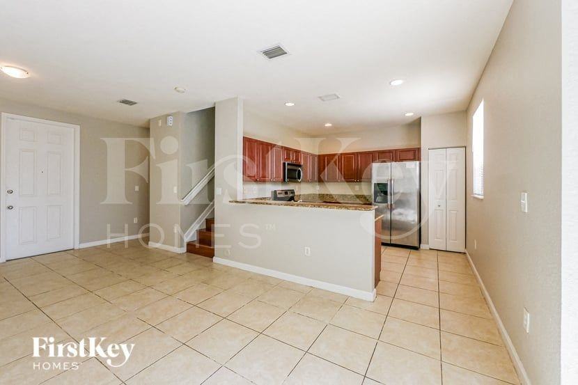 457 Seplace - Photo 4 of 16