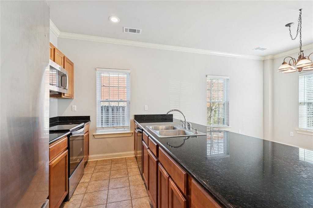 823 Coffee St - Photo 6 of 18