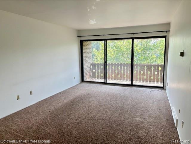 2120 Pauline Blvd - Photo 4 of 15