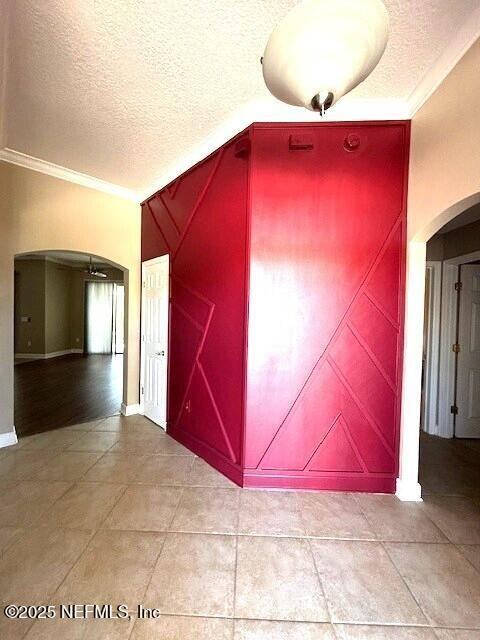 2035 Medinah Ln - Photo 3 of 33