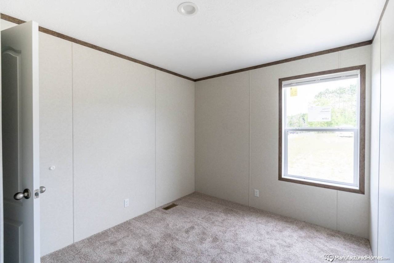 8025 S Huron River Dr #11 - Photo 5 of 14