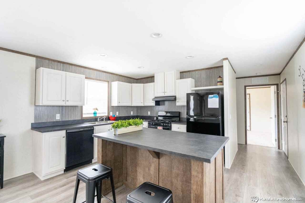 275 S Lincoln St #33