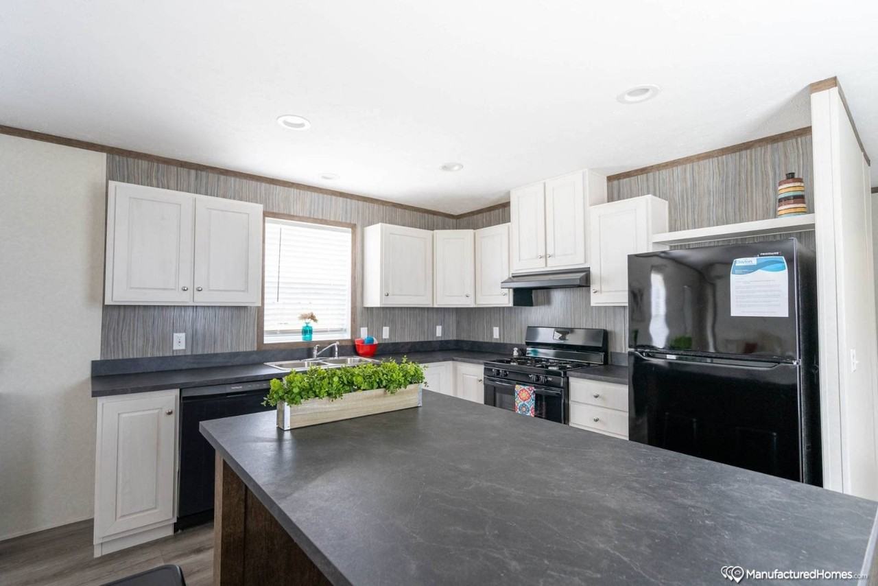 275 S Lincoln St #33 - Photo 4 of 14