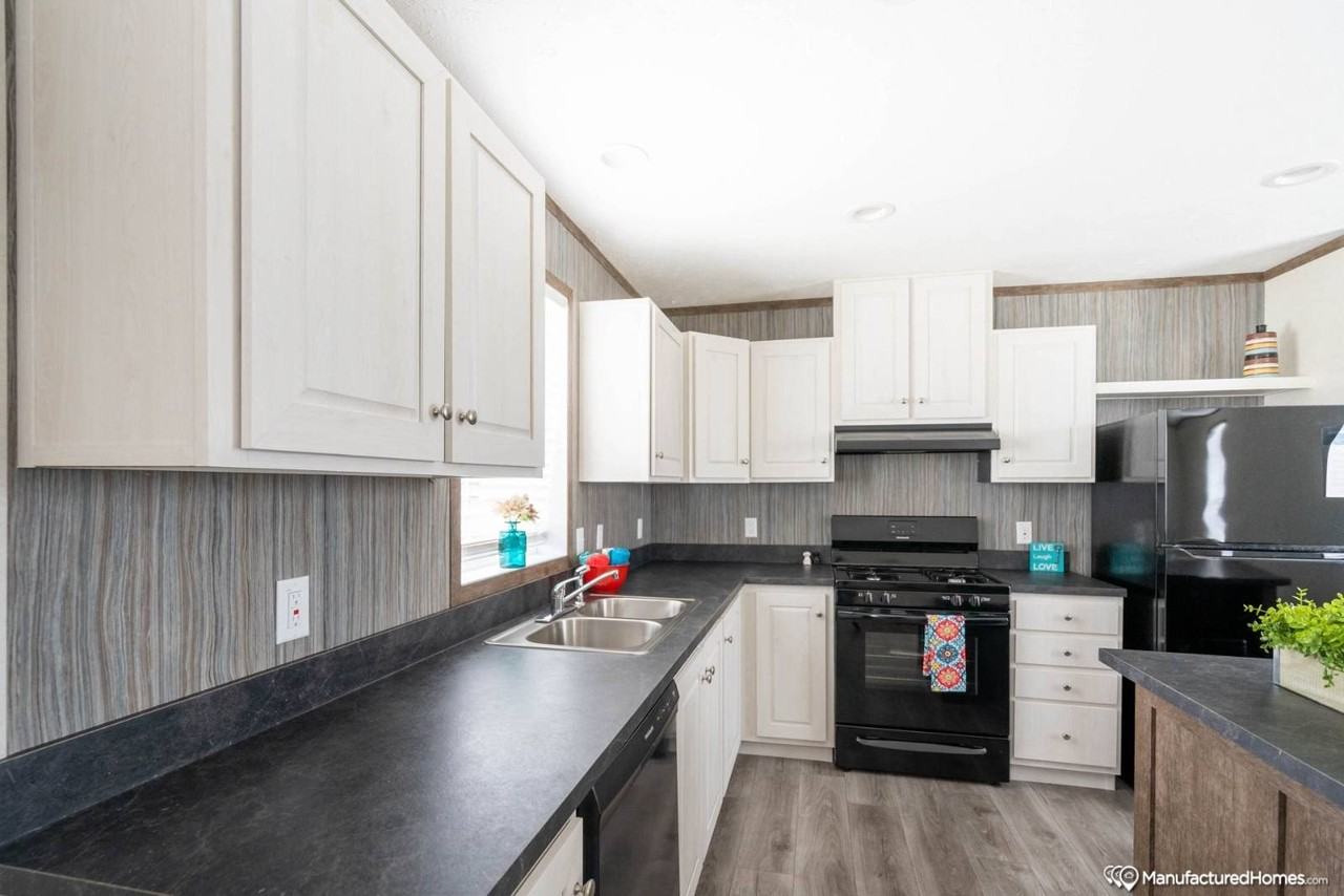 275 S Lincoln St #33