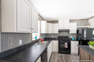 featured image of 275 S Lincoln St #33