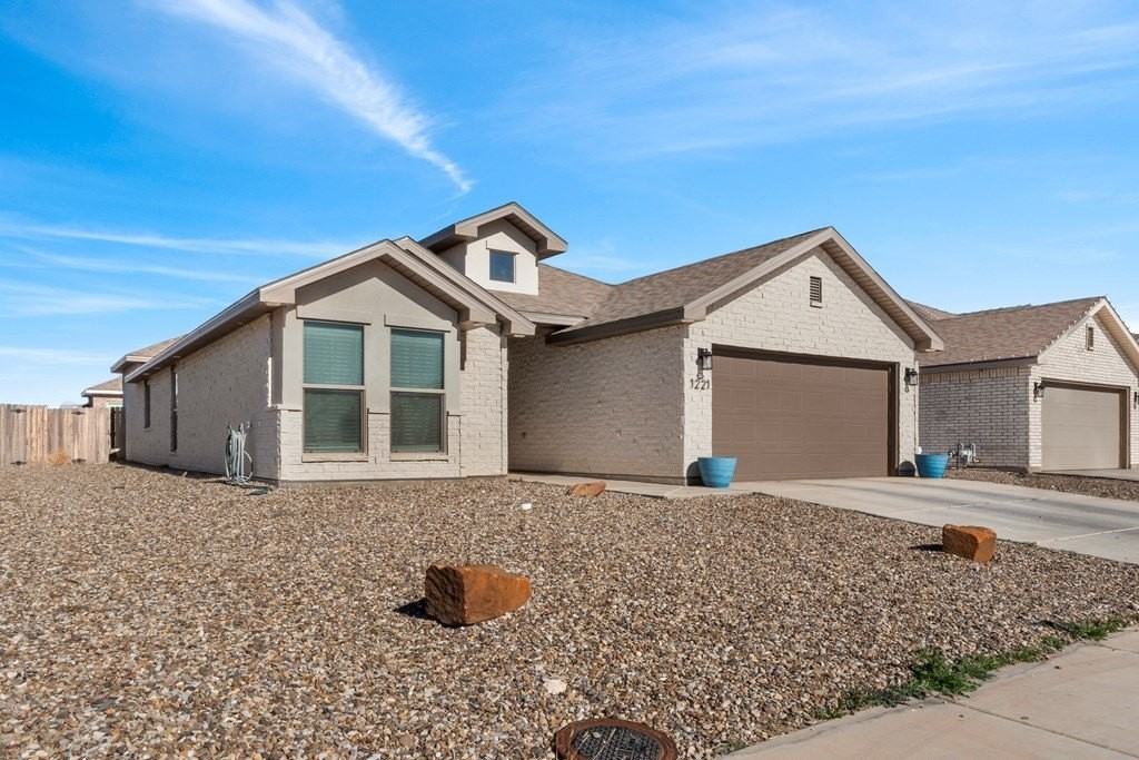 1221 Big Easy St - Photo 2 of 23