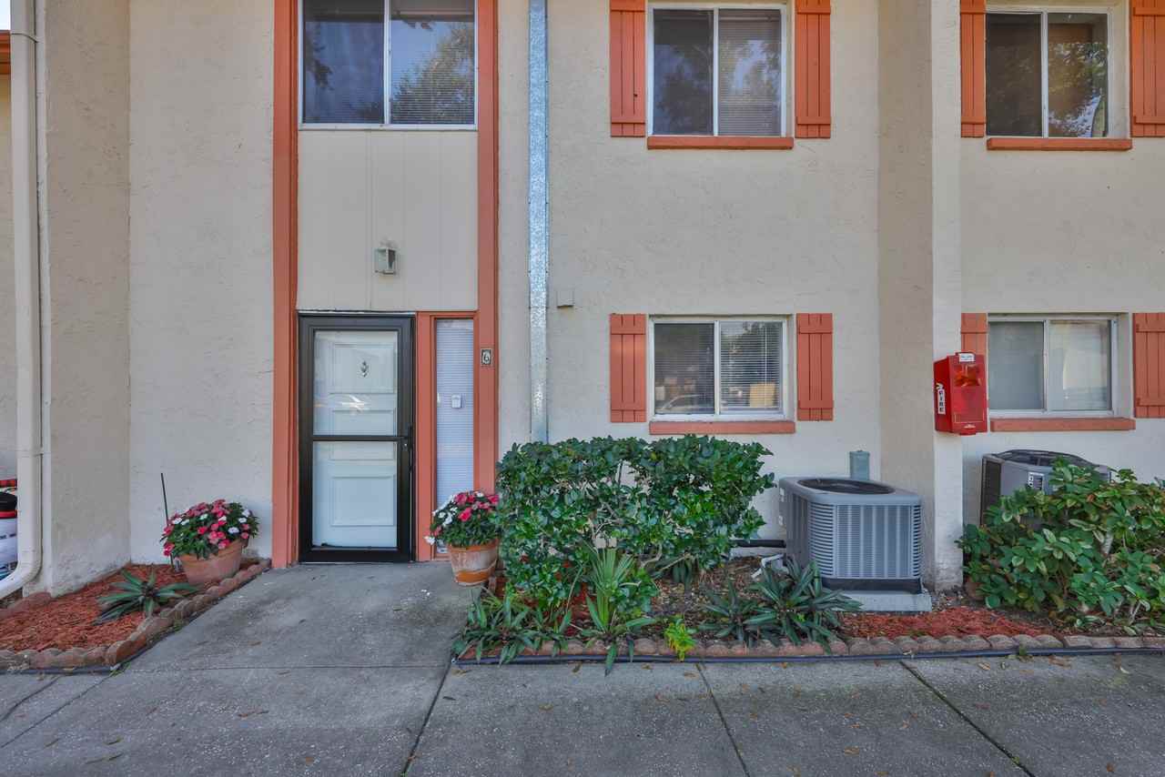 1620 58th Ave S - Photo 3 of 50