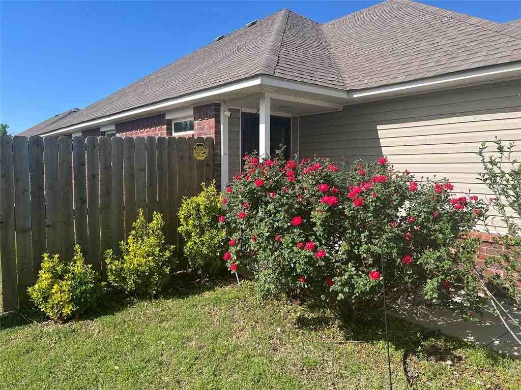 9200 Nw 71st St - Photo 2 of 43