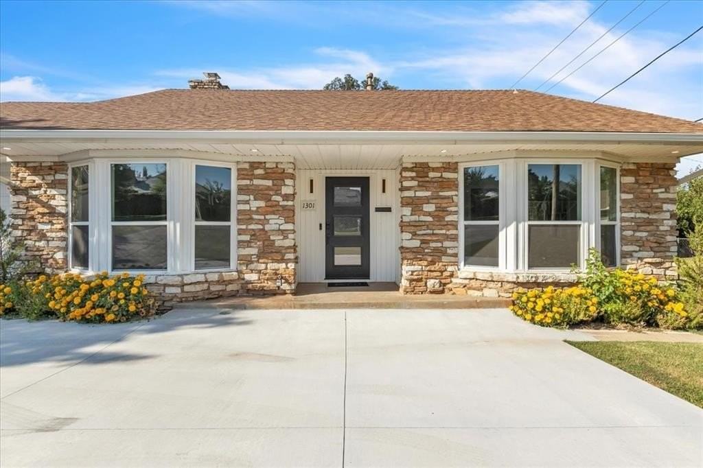 1301 Nw 63rd St - Photo 2 of 33