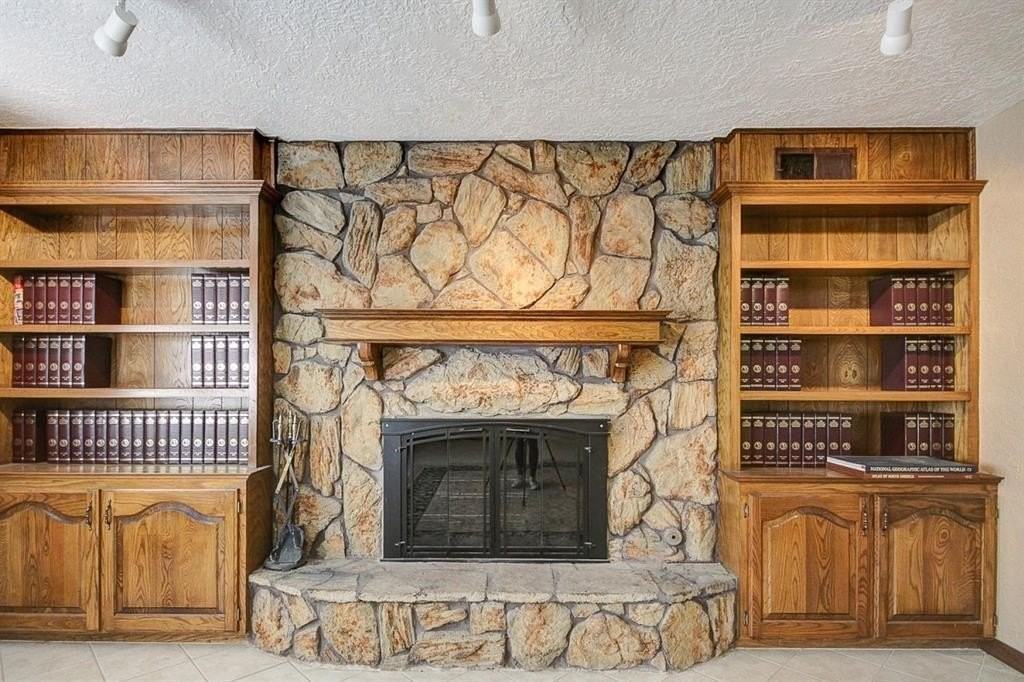 805 Willow Ln - Photo 2 of 17