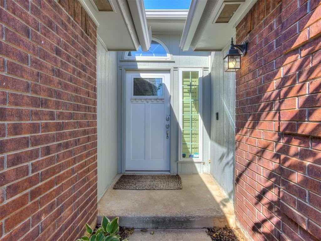 3028 Weymouth Way - Photo 2 of 29