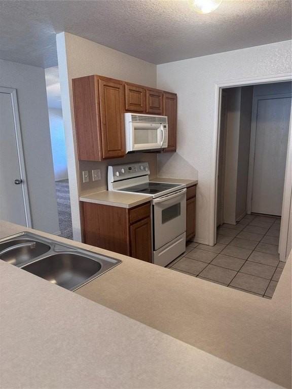 1712 Nw 148th St - Photo 5 of 13