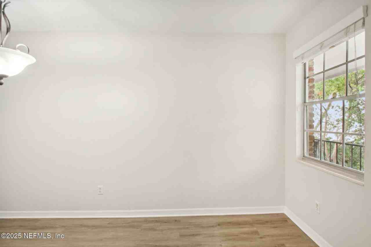 1846 Mallory St - Photo 6 of 24