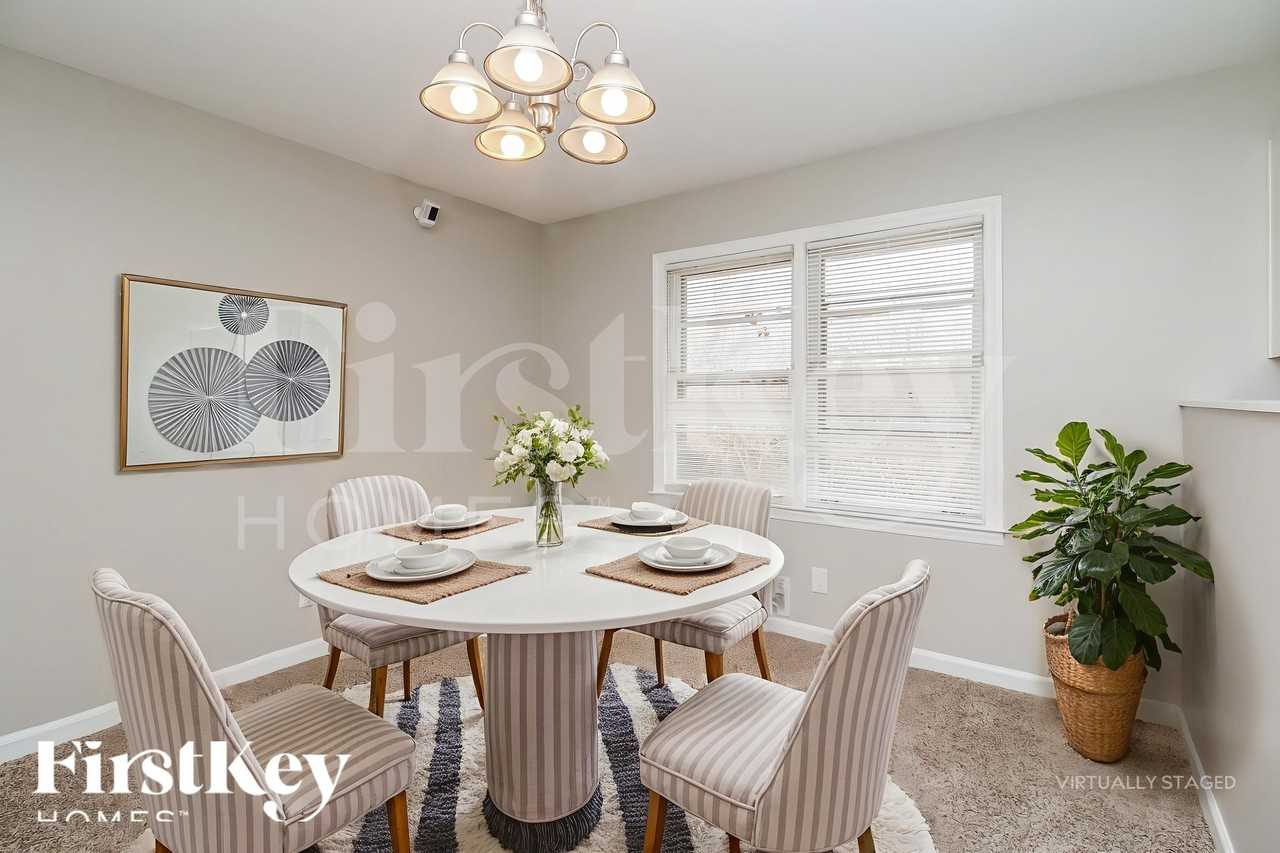 2672 Lilac Dr - Photo 5 of 19