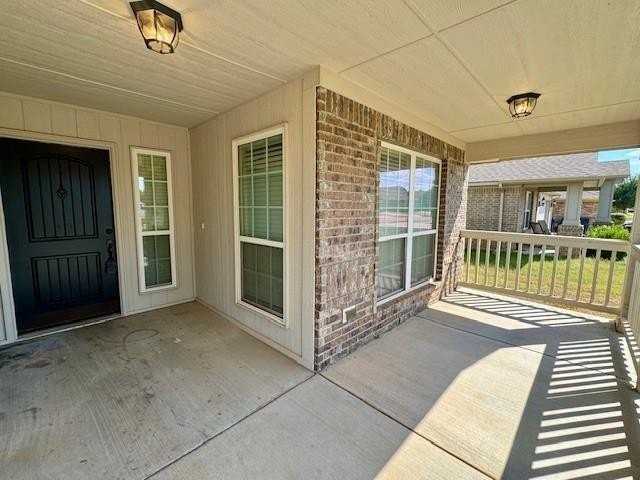 408 Parsons Dr - Photo 5 of 34