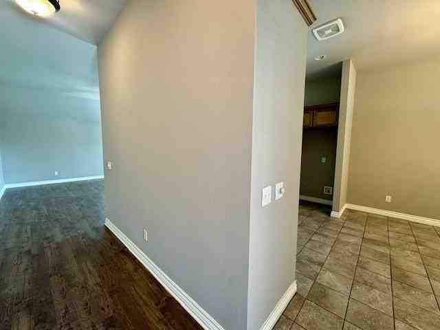 408 Parsons Dr - Photo 6 of 34