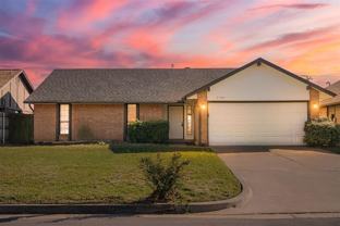 8408 Nw 109th St - Photo 1 of 1