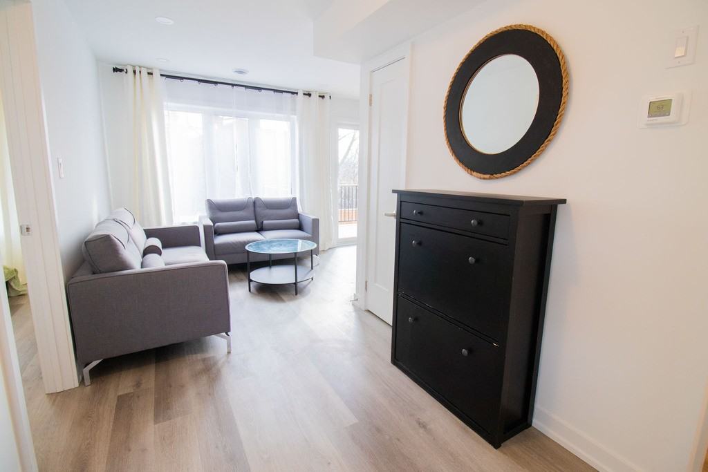 4263 Fourth Ave - Photo 7 of 34