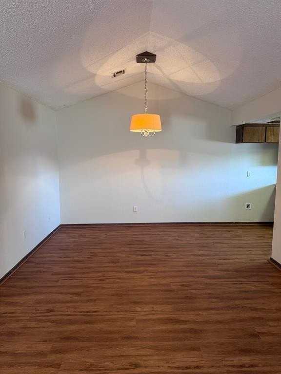 1501 N Fretz Ave - Photo 4 of 12