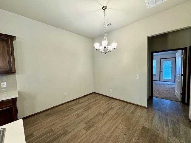 2404 Finesilver Ln - Photo 6 of 30