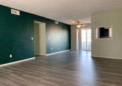 11433 N May Ave Apt B #B - Photo 3 of 8