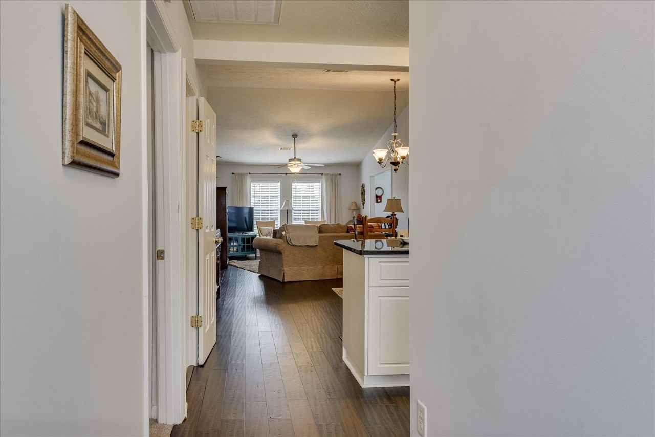 118 Portofino Ln Sw - Photo 3 of 28