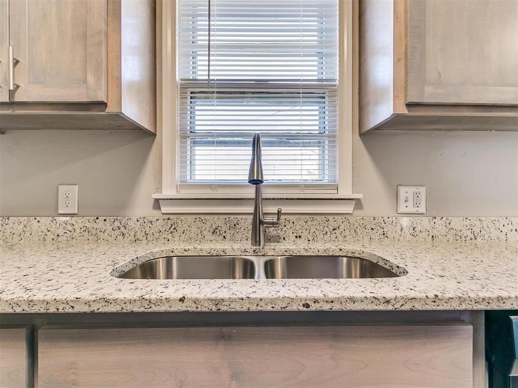 122 S Sherry Ave - Photo 6 of 20