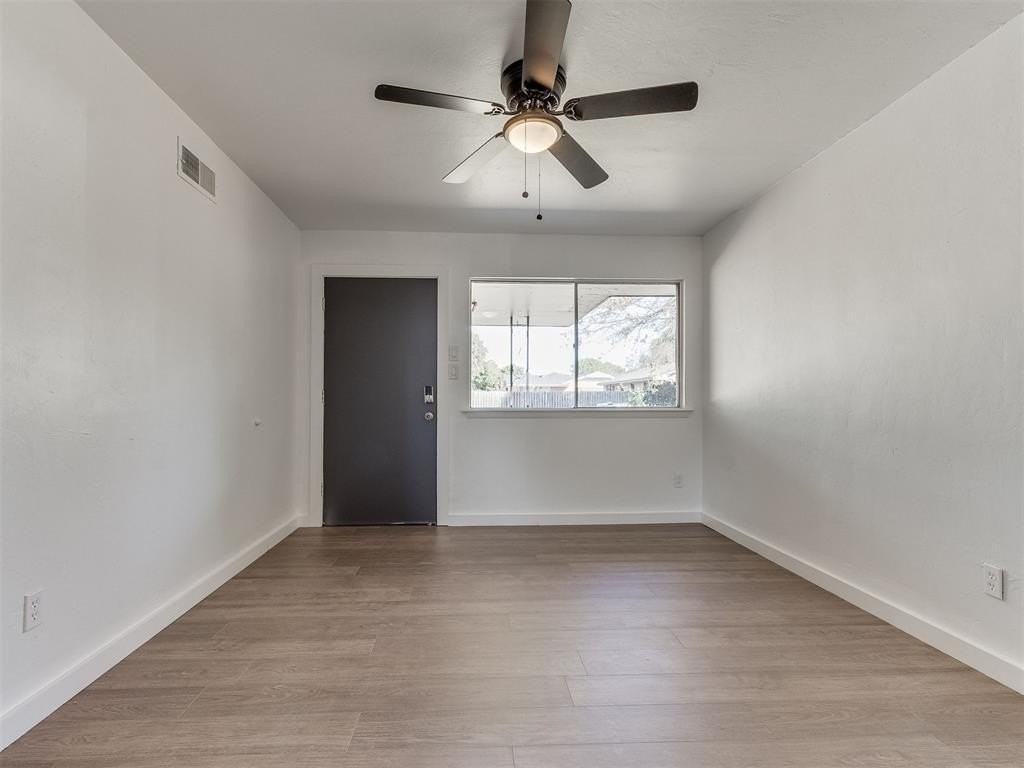 2016 Melrose Dr - Photo 2 of 20