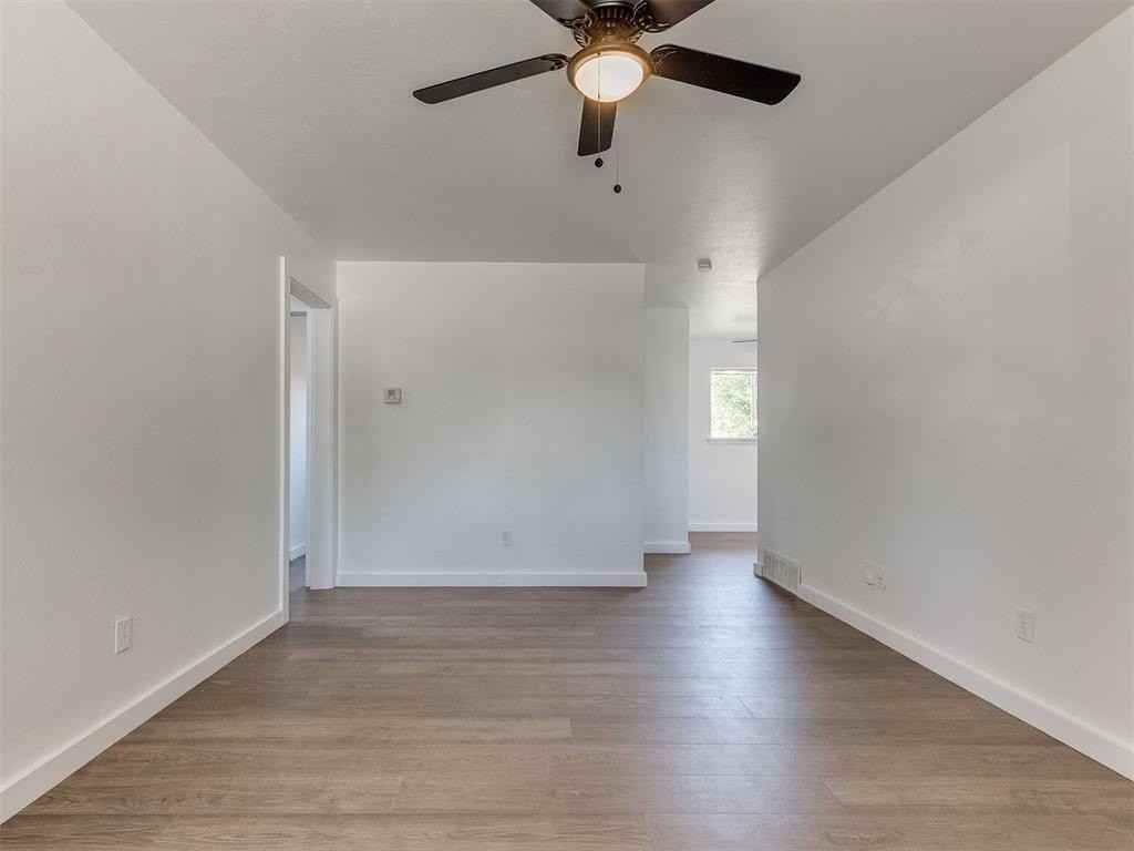 2016 Melrose Dr - Photo 3 of 20